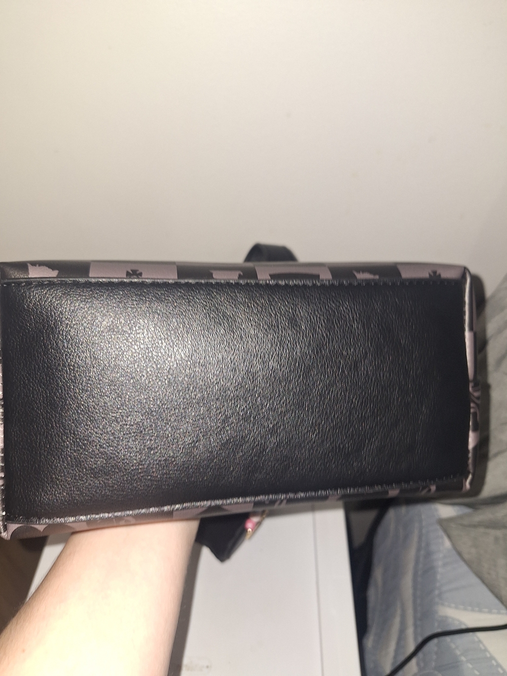 EXCLUSIVE Juicy Couture Black and Brown Signature Tote - Picture 7 of 8